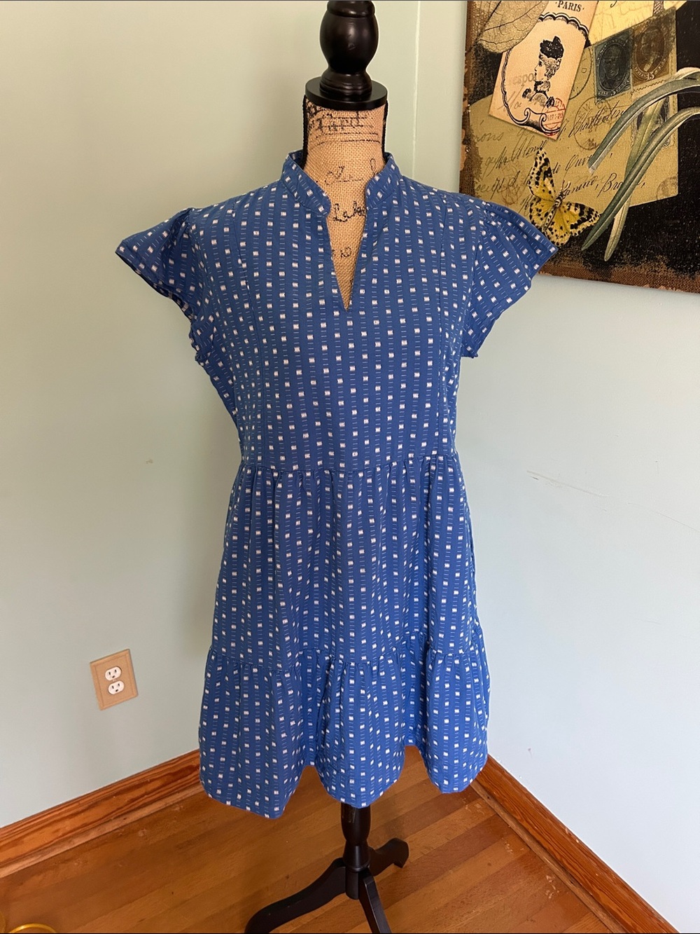 Liza Byrd Blue Printed V-Neck Mini Dress